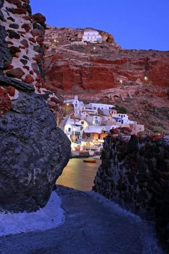 Santorini Pleasure Studios Φηρά Εξωτερικό φωτογραφία
